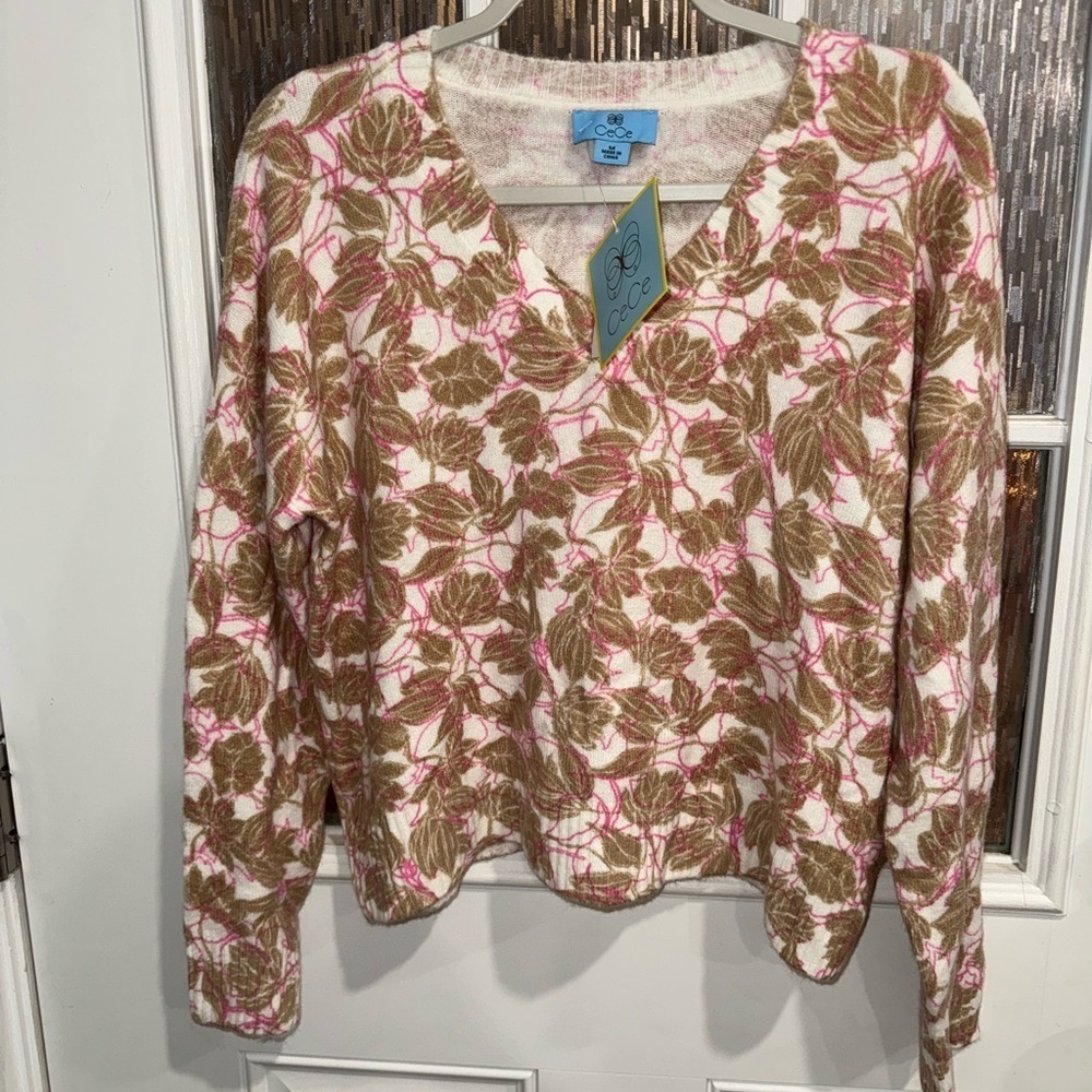 CeCe Women  Medium V-Neck Sweater Soft Knit Beige Pink Leaf Pattern Pullover NWT